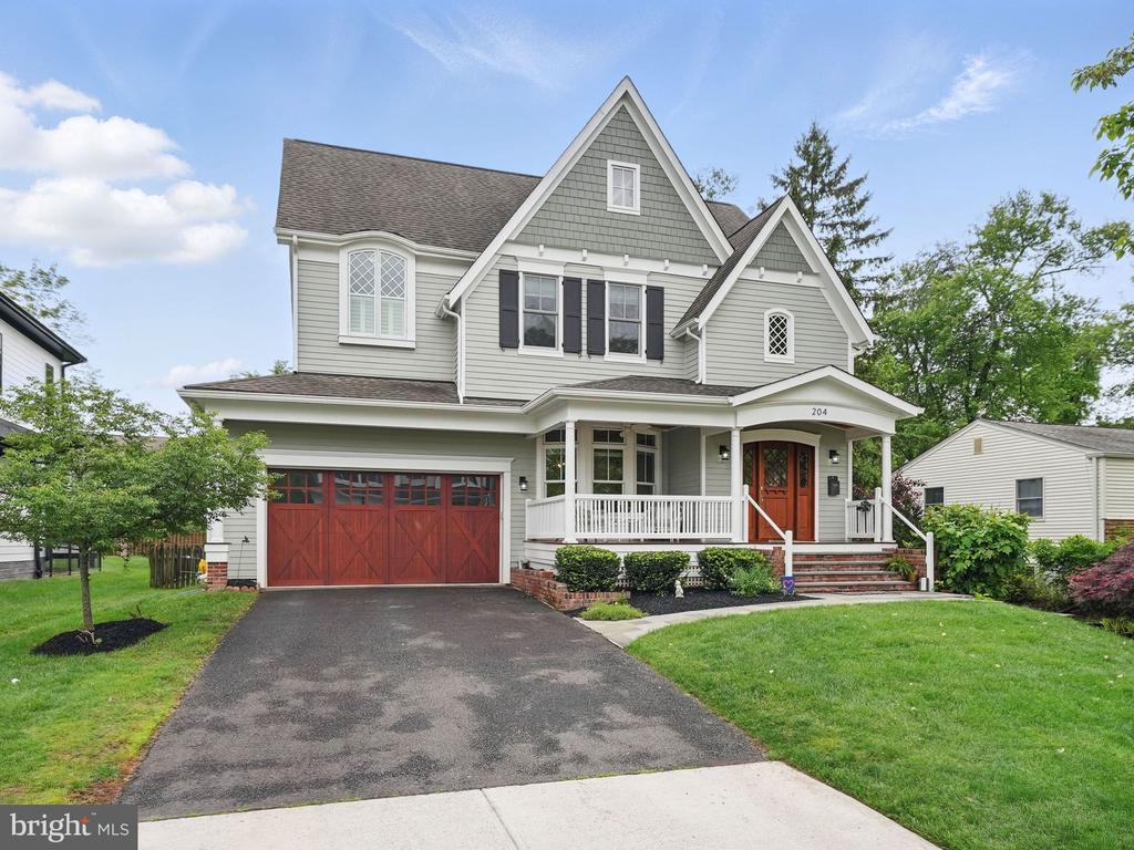 204 Elm St SW