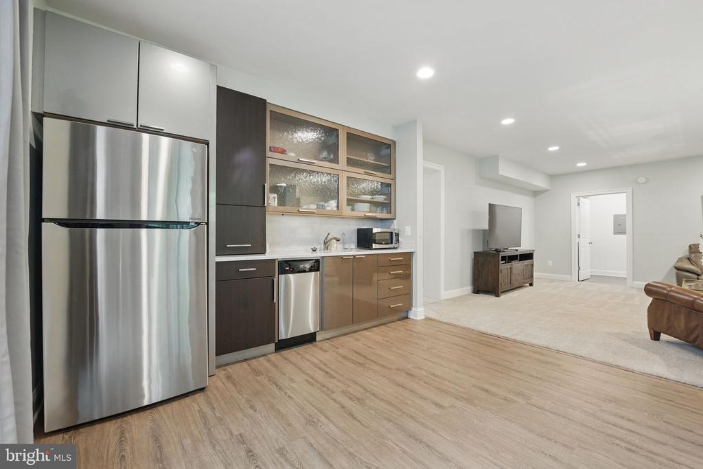 204 Elm St SW