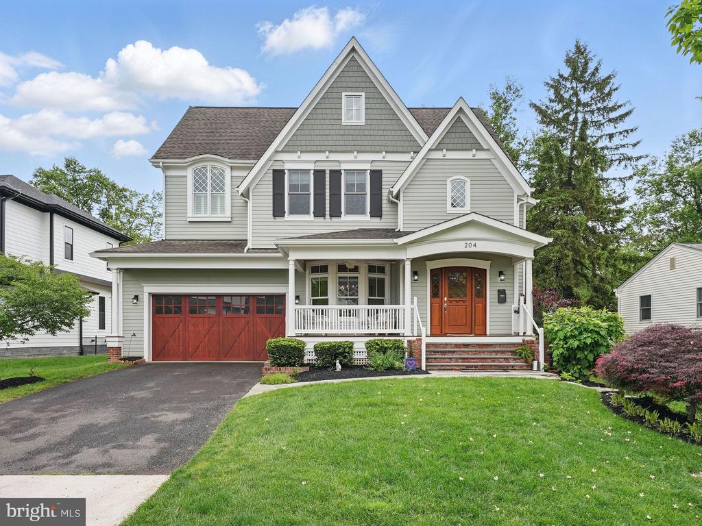 204 Elm St SW