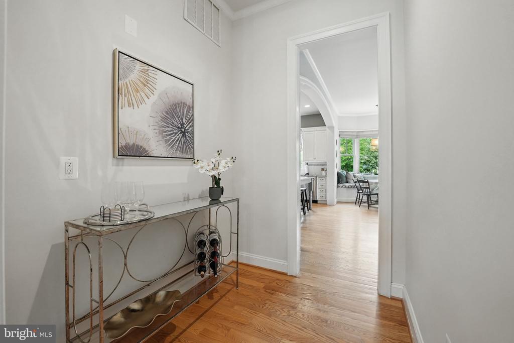 204 Elm St SW