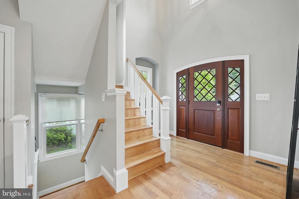 204 Elm St SW