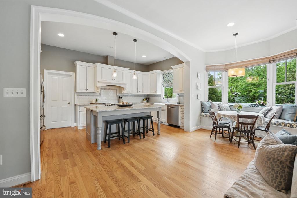 204 Elm St SW