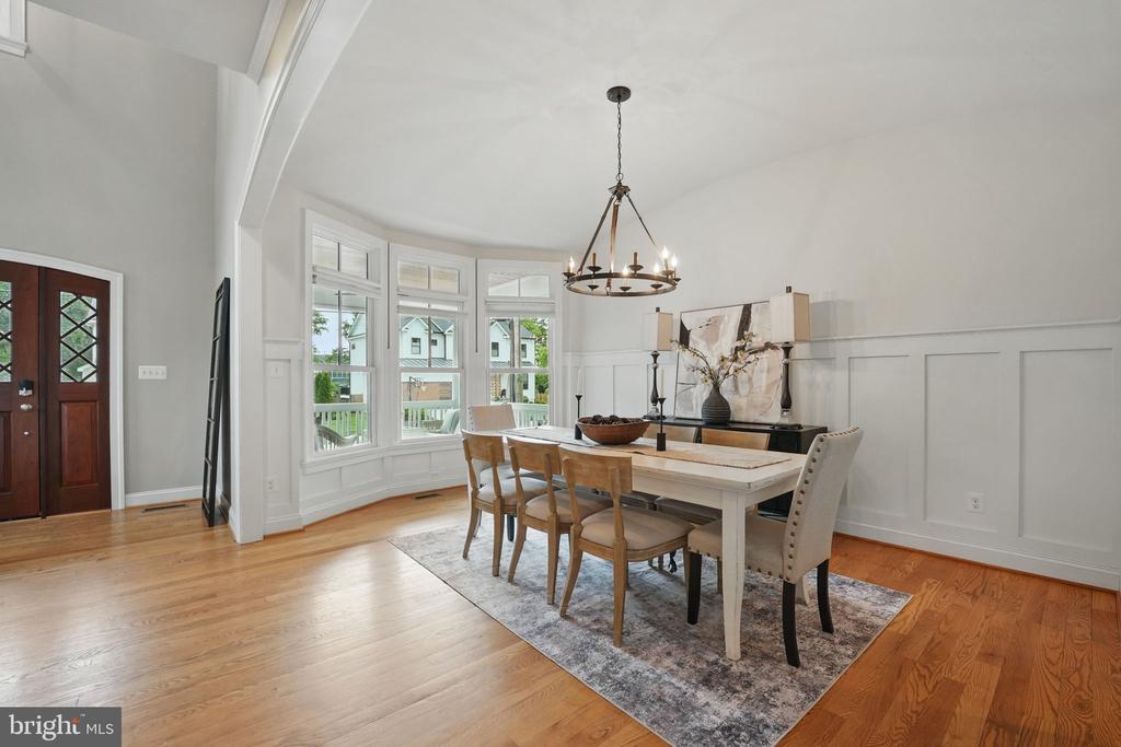 204 Elm St SW