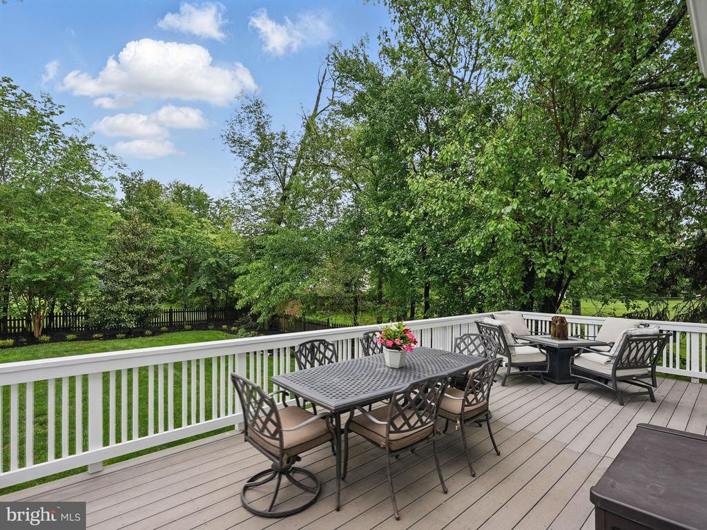 204 Elm St SW