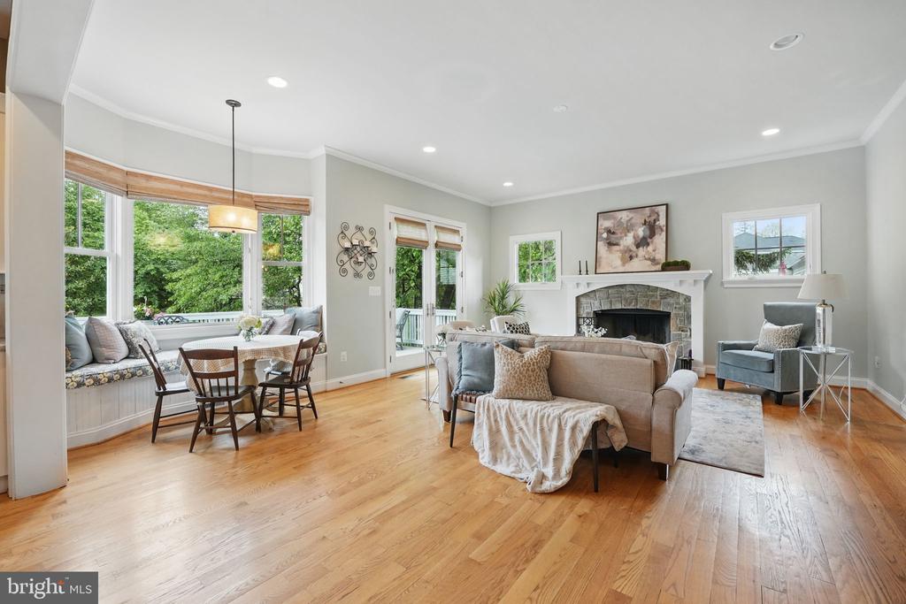 204 Elm St SW