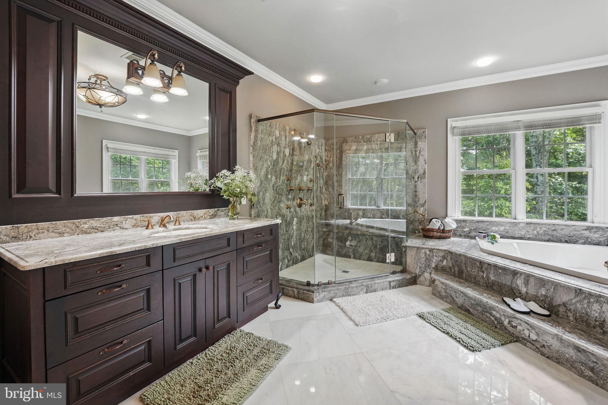 2555 Vale Ridge Ct