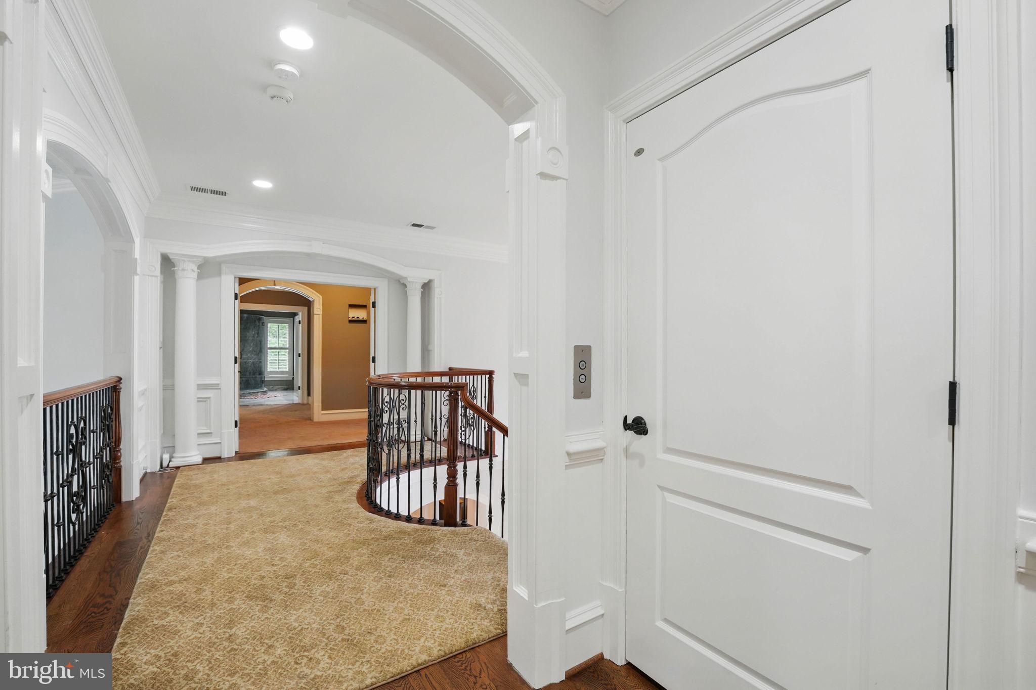 2555 Vale Ridge Ct