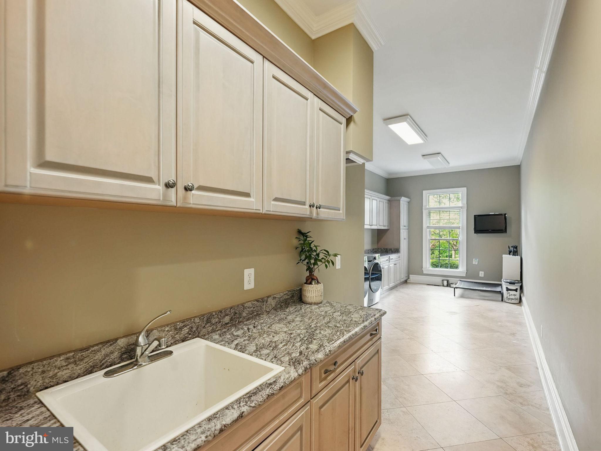 2555 Vale Ridge Ct