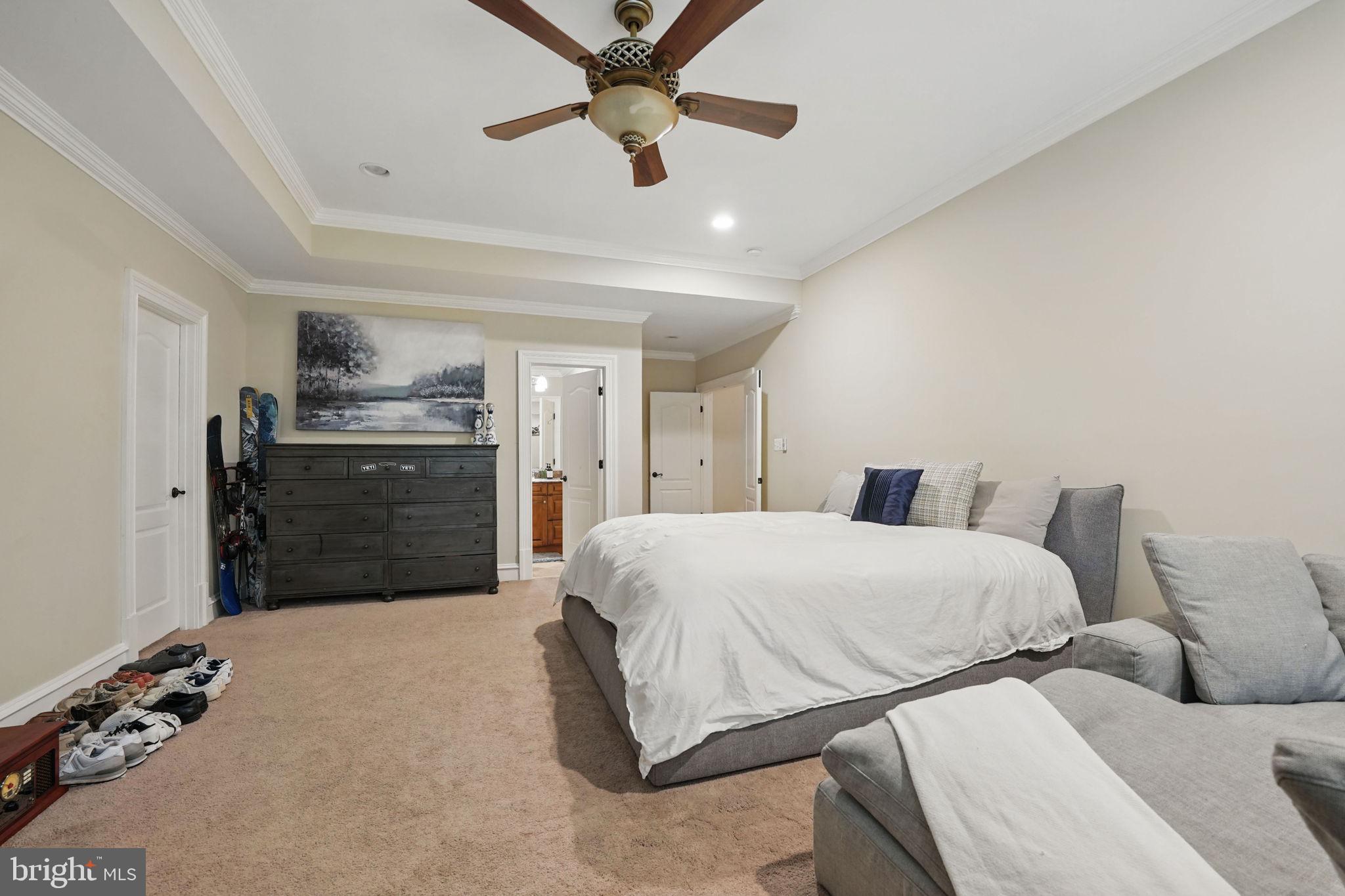 2555 Vale Ridge Ct