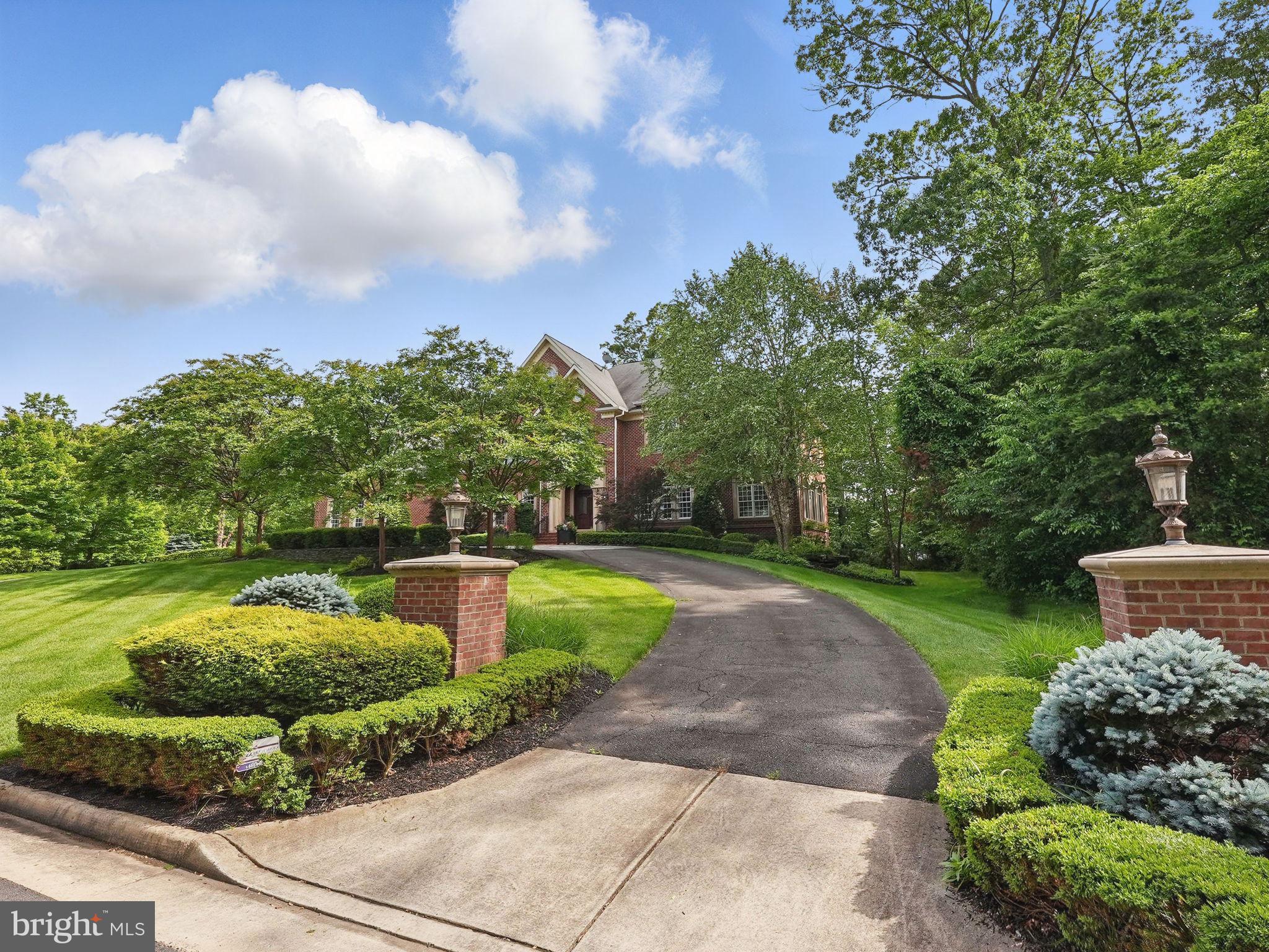 2555 Vale Ridge Ct