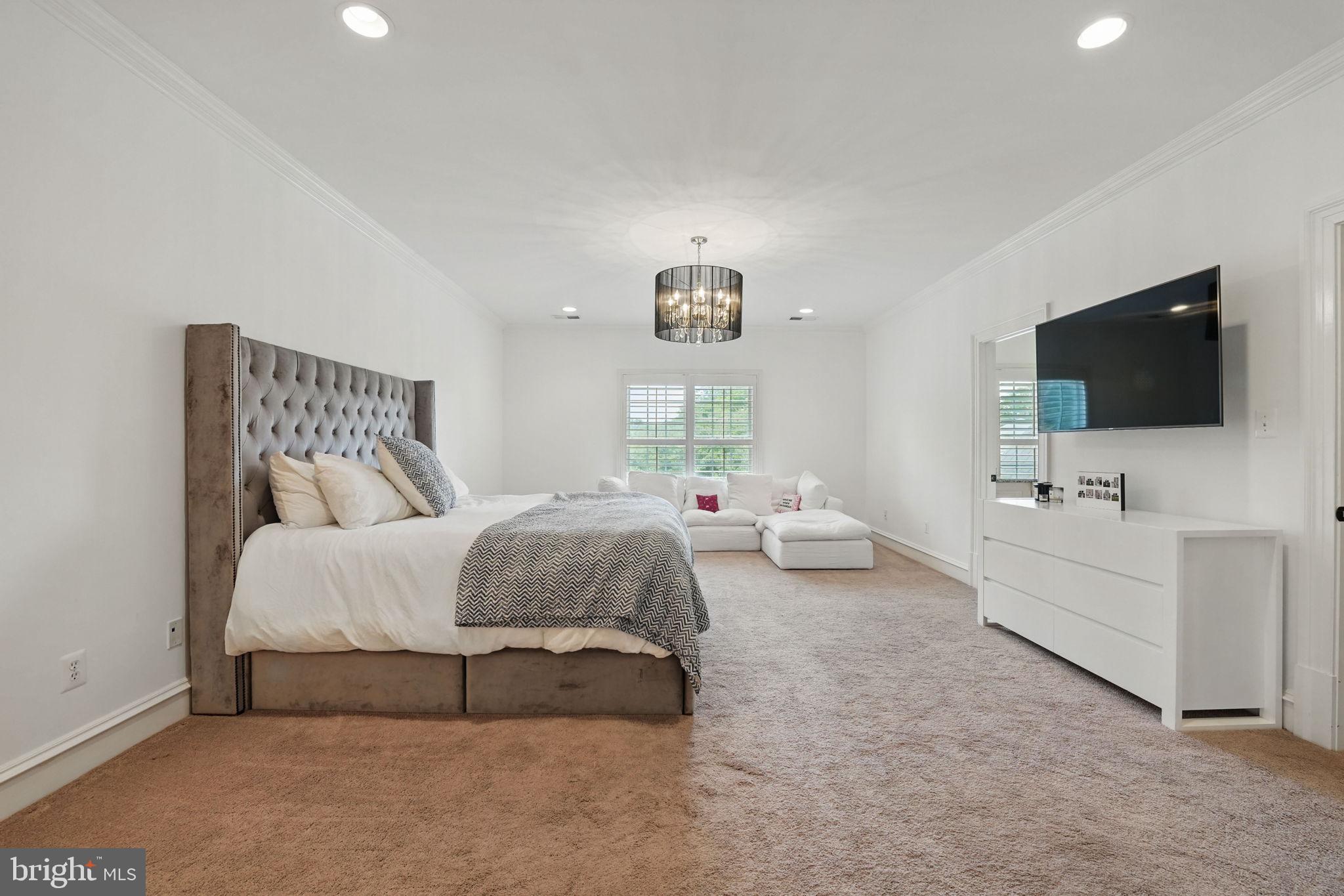 2555 Vale Ridge Ct