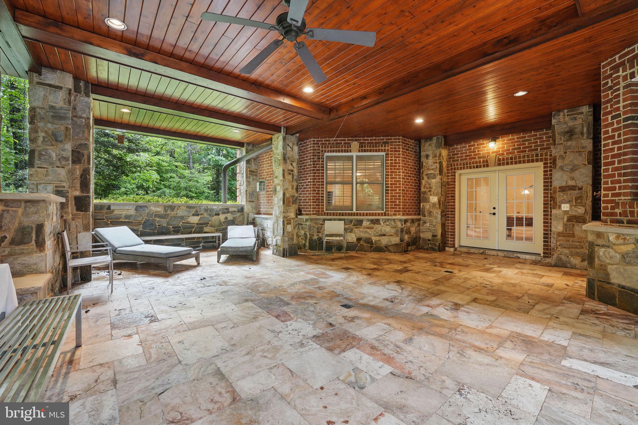 2555 Vale Ridge Ct