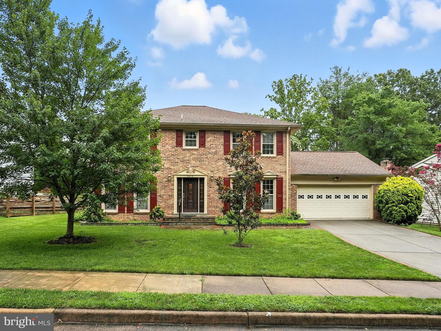 7013 Hundsford Ln