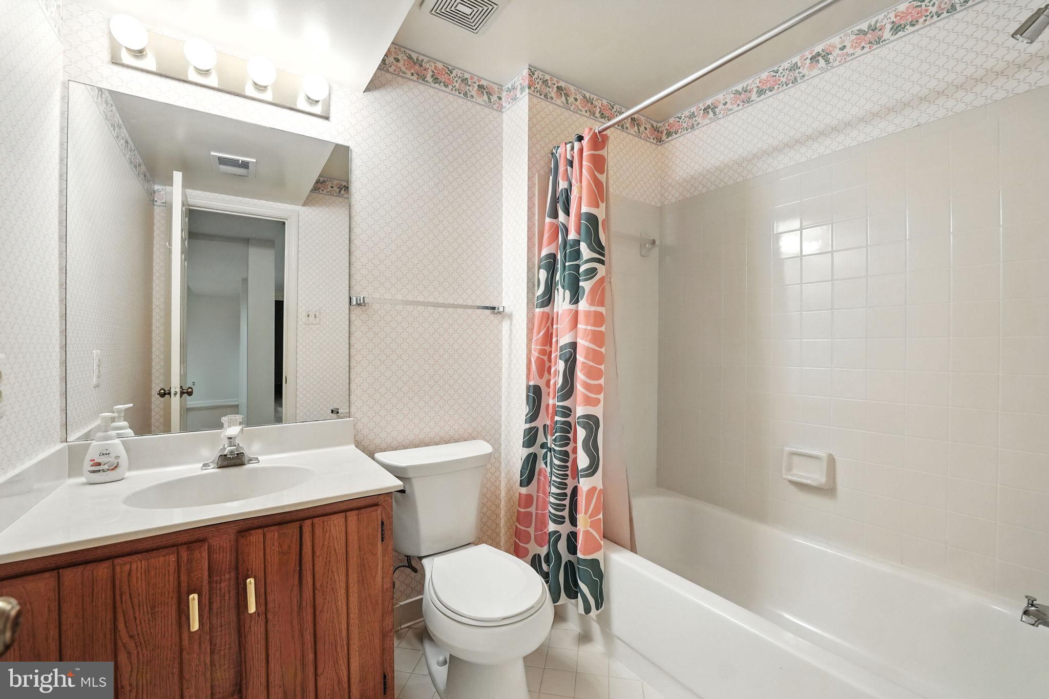 2907 Elmtop Ct