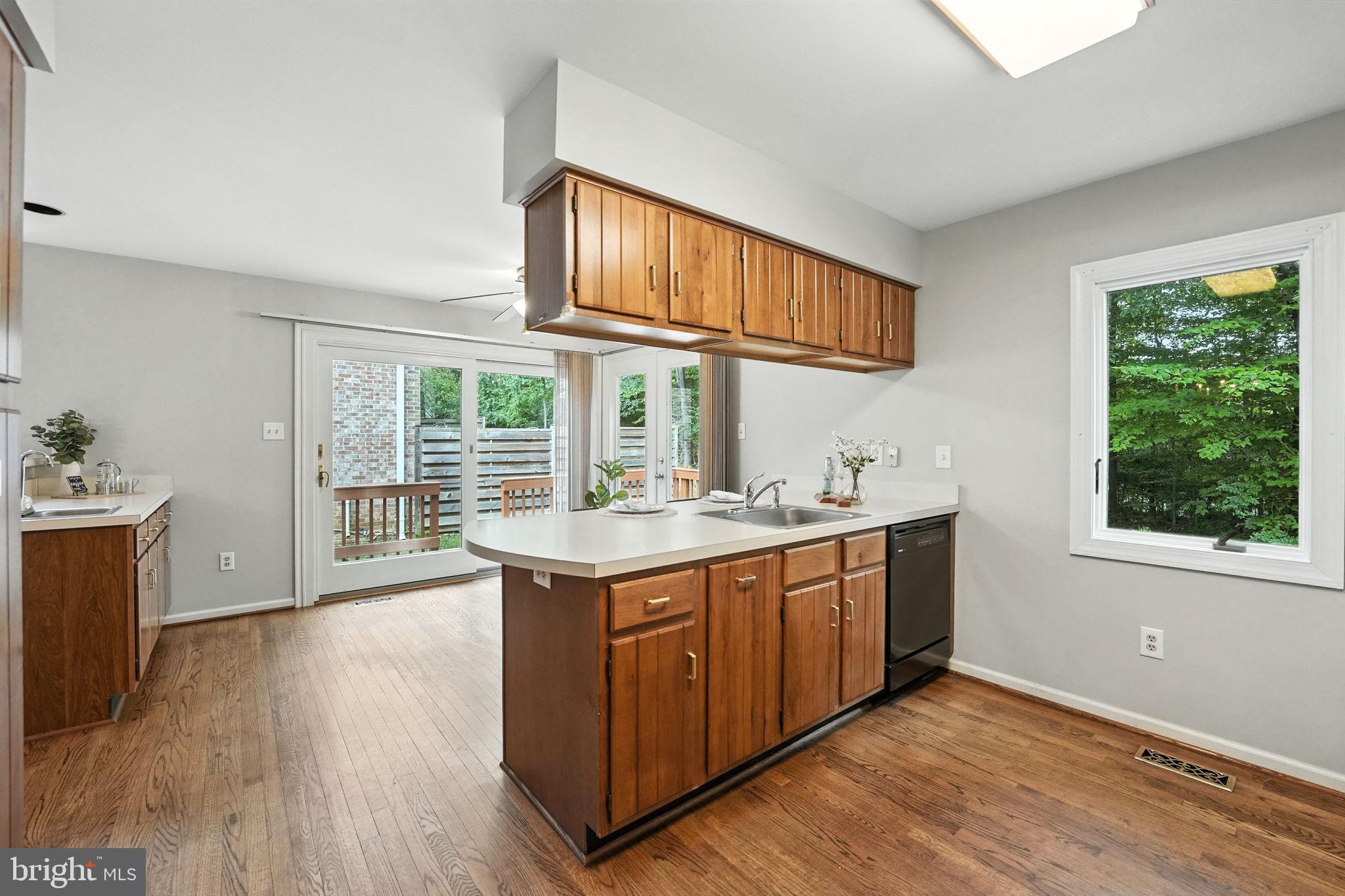 2907 Elmtop Ct