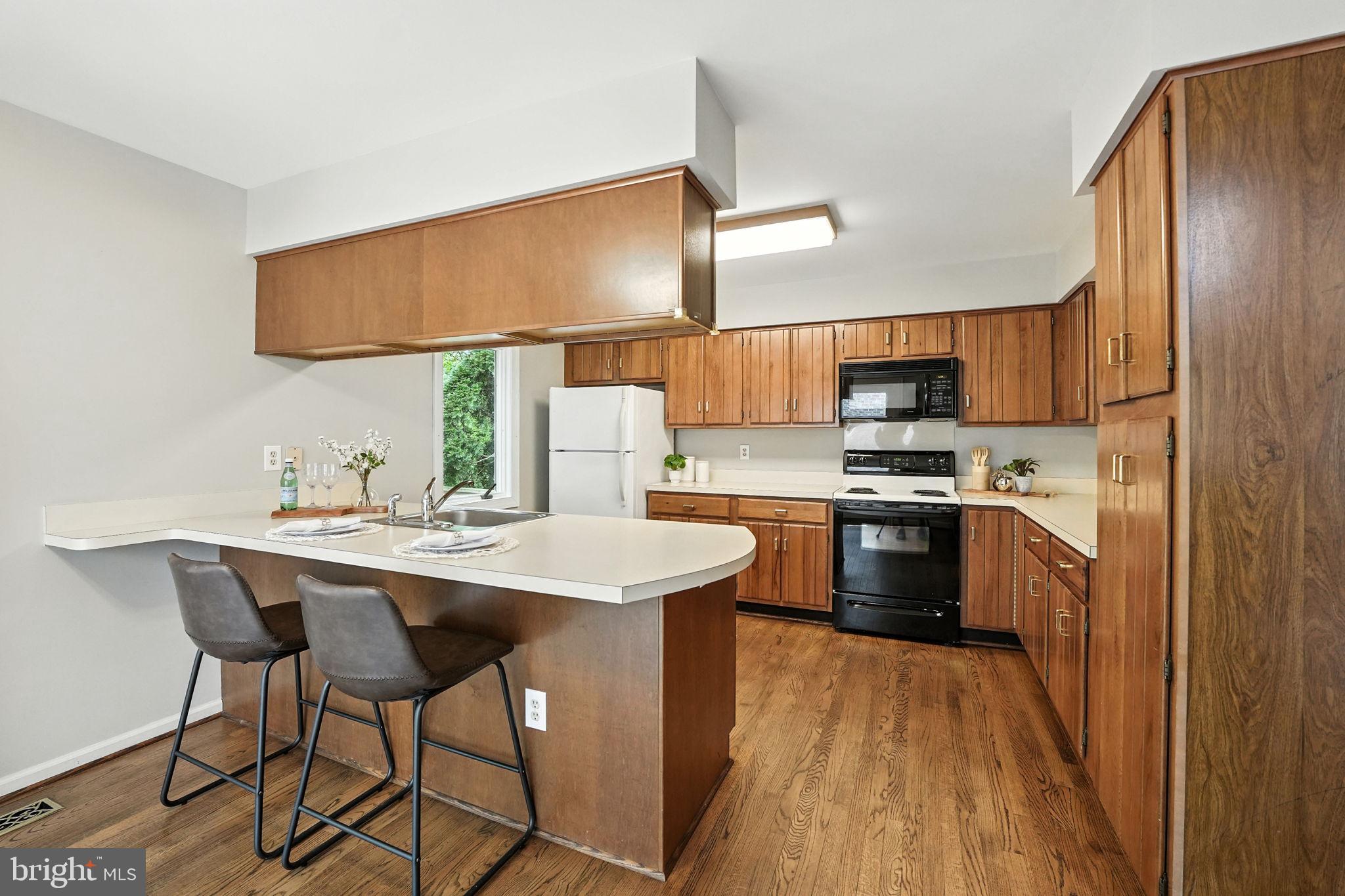 2907 Elmtop Ct