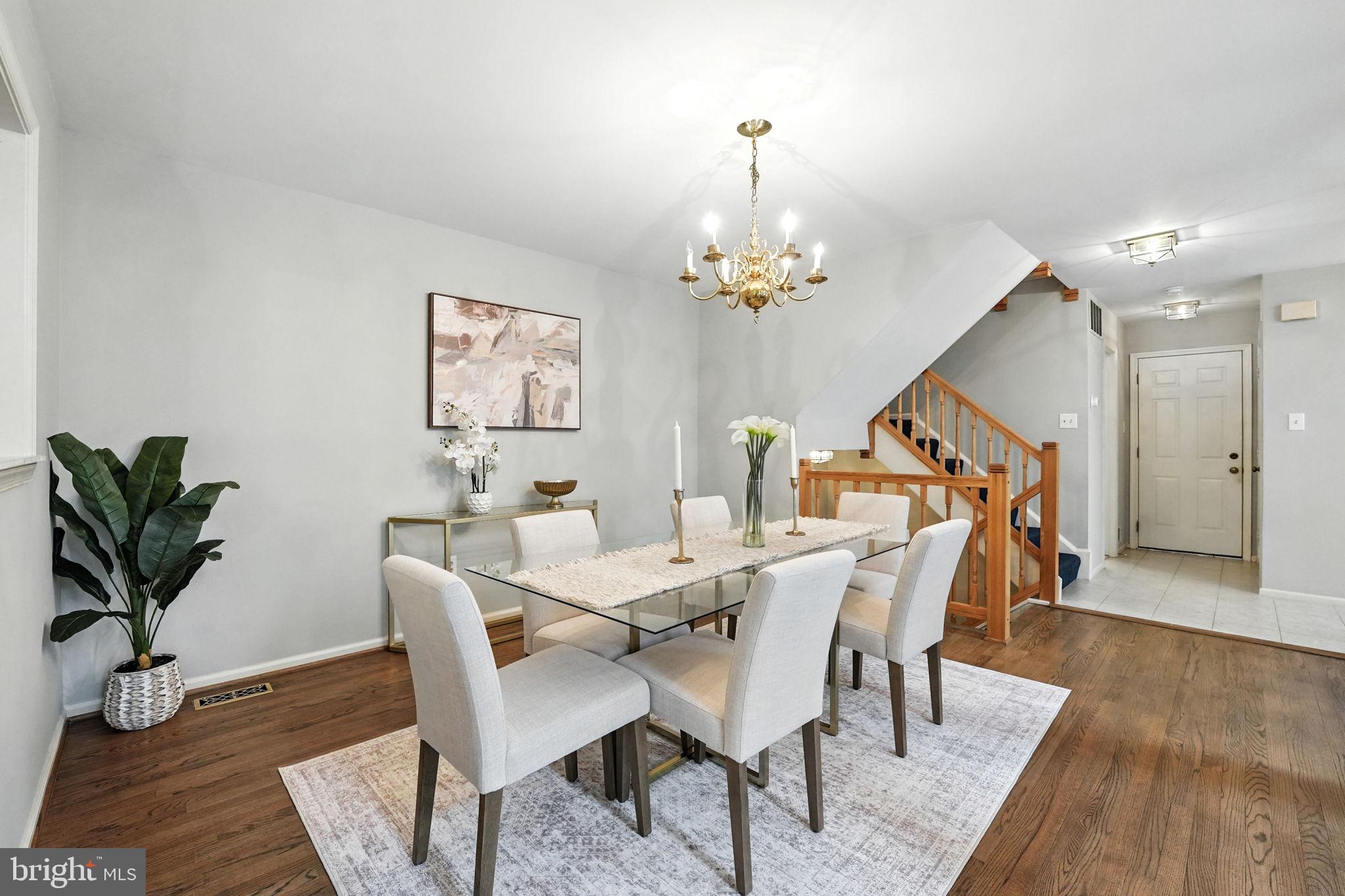 2907 Elmtop Ct