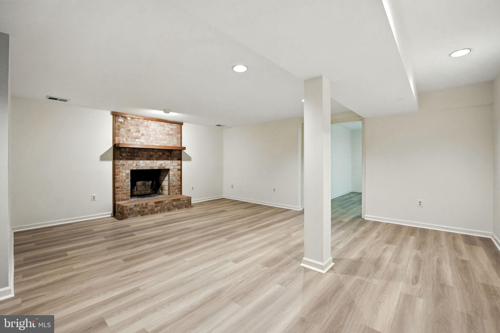 2907 Elmtop Ct