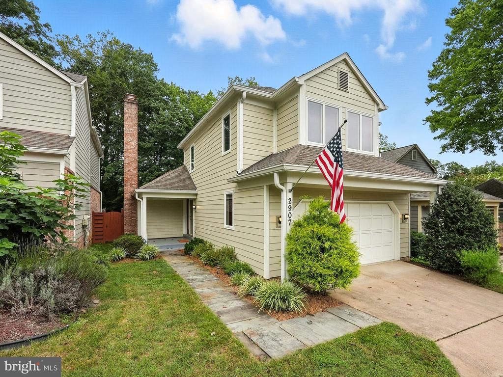 2907 Elmtop Ct