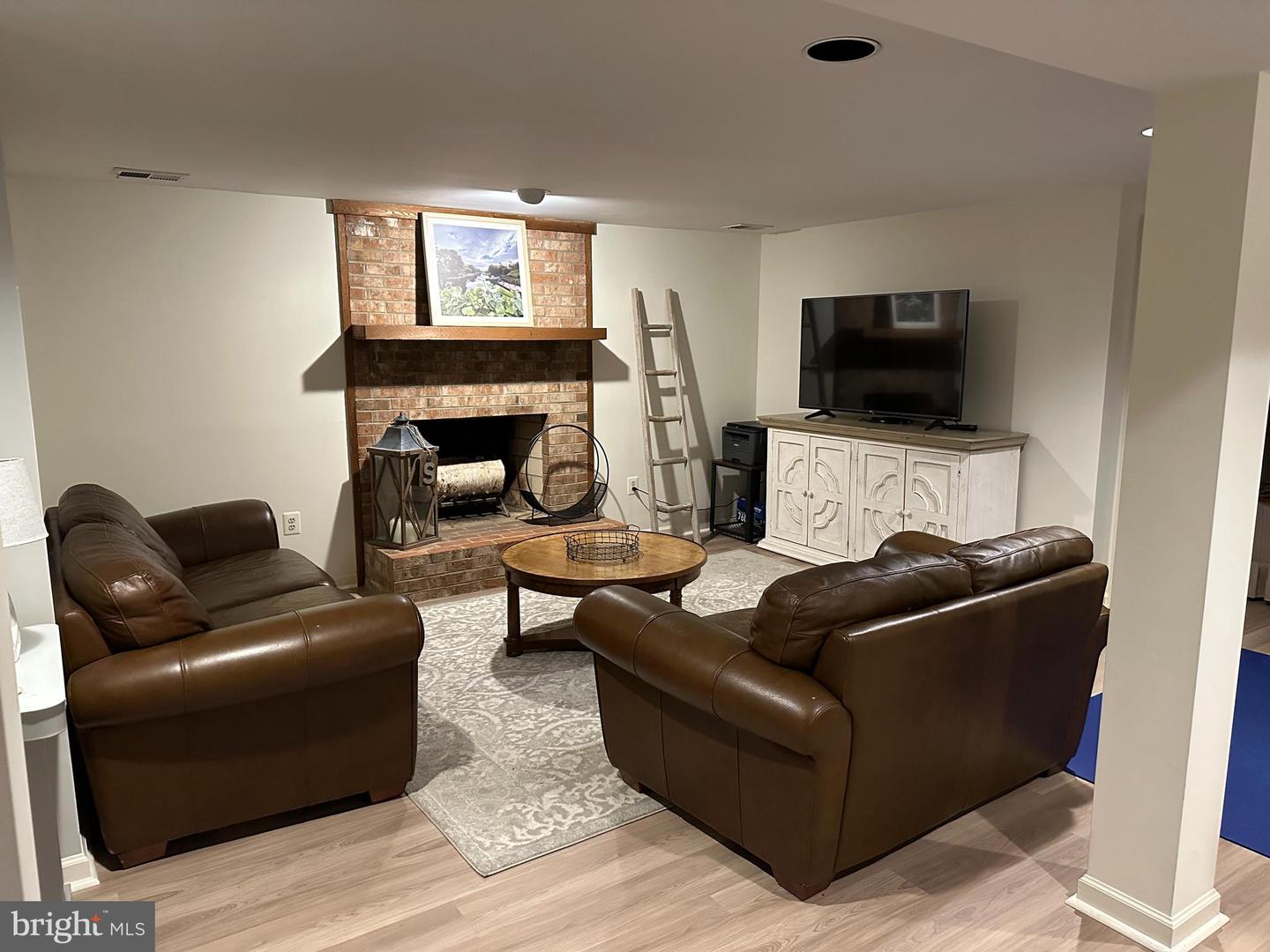 2907 Elmtop Ct