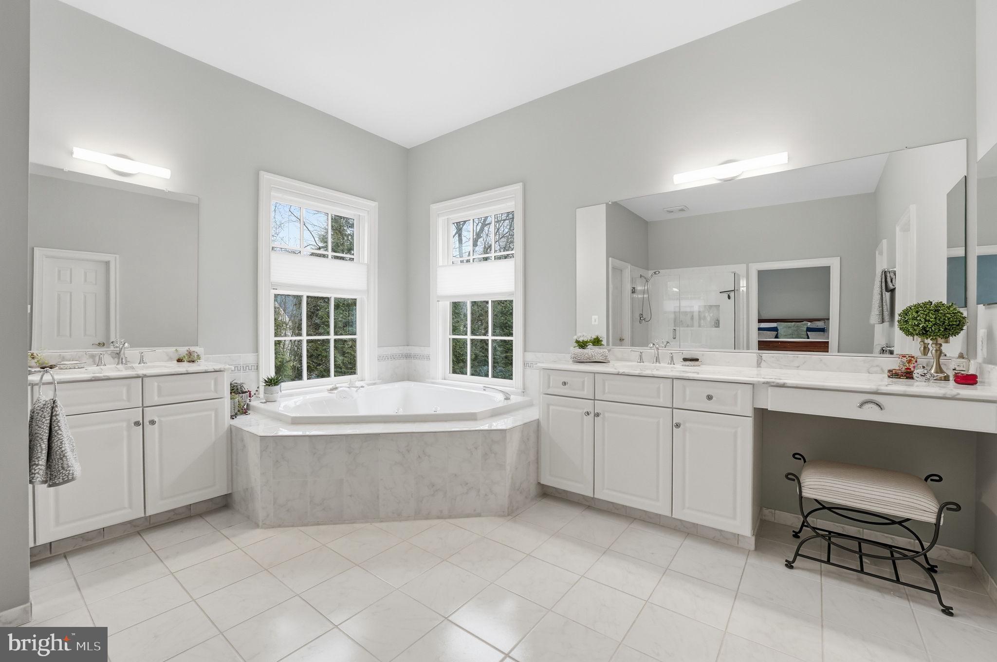 9874 PALACE GREEN WAY