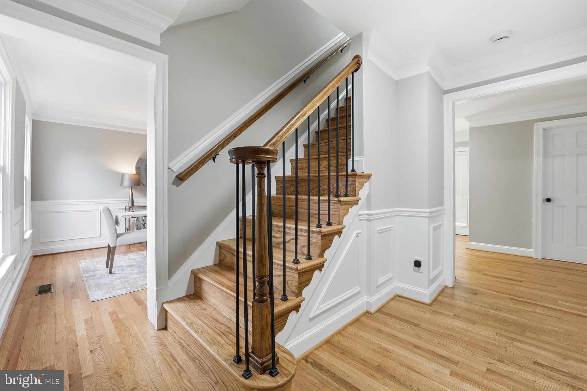 9438 WALLINGFORD DRIVE