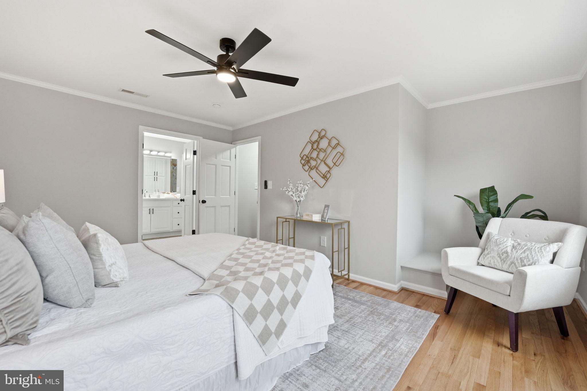 9438 WALLINGFORD DRIVE