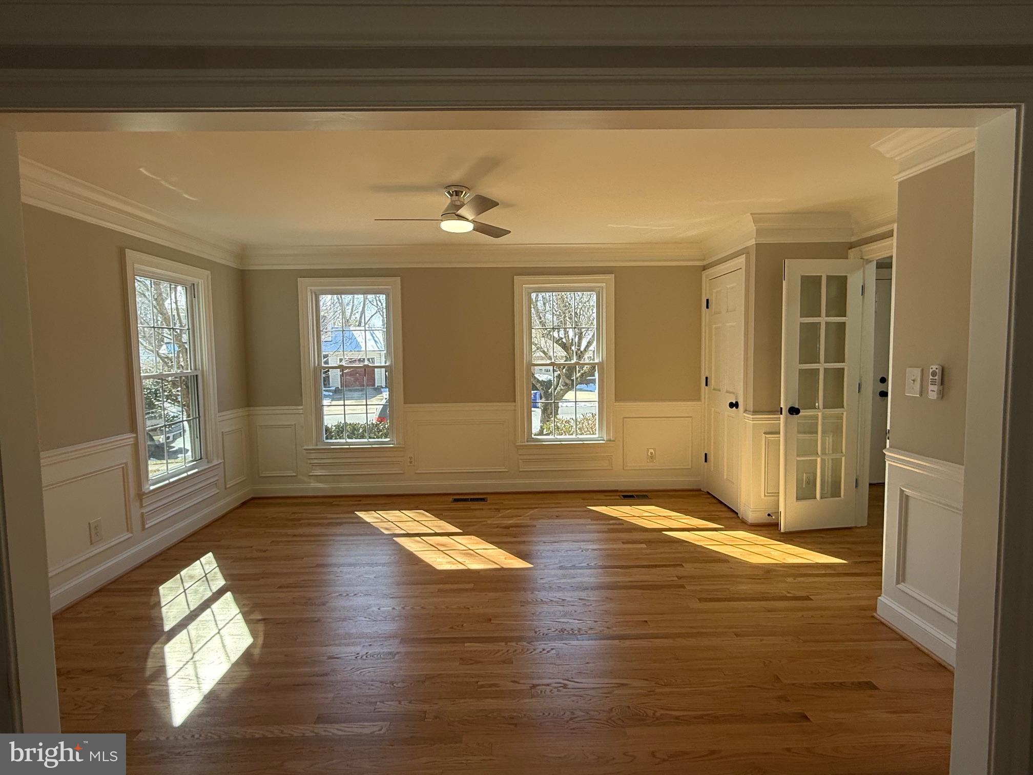 9438 WALLINGFORD DRIVE