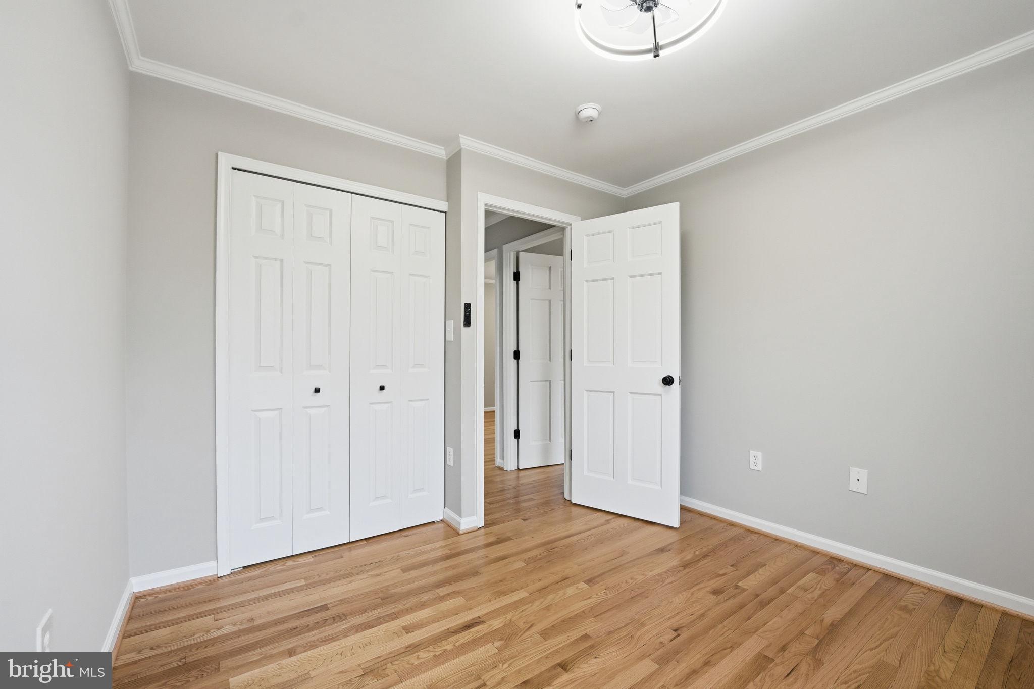 9438 WALLINGFORD DRIVE