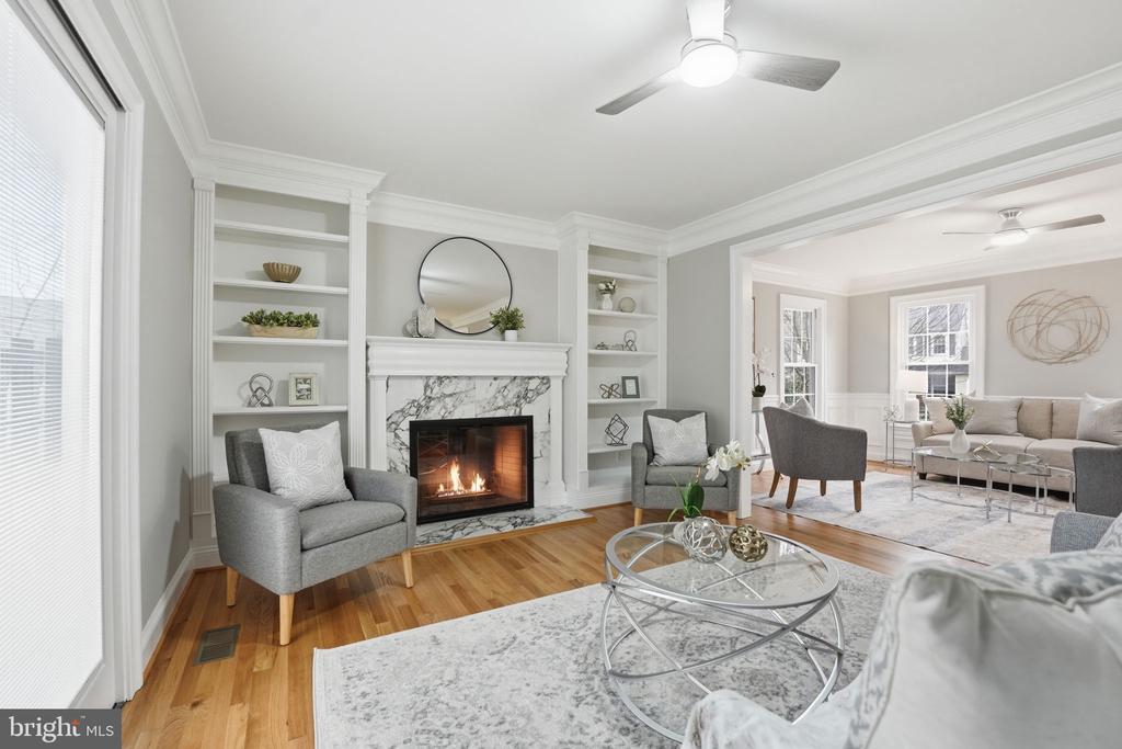 9438 WALLINGFORD DRIVE