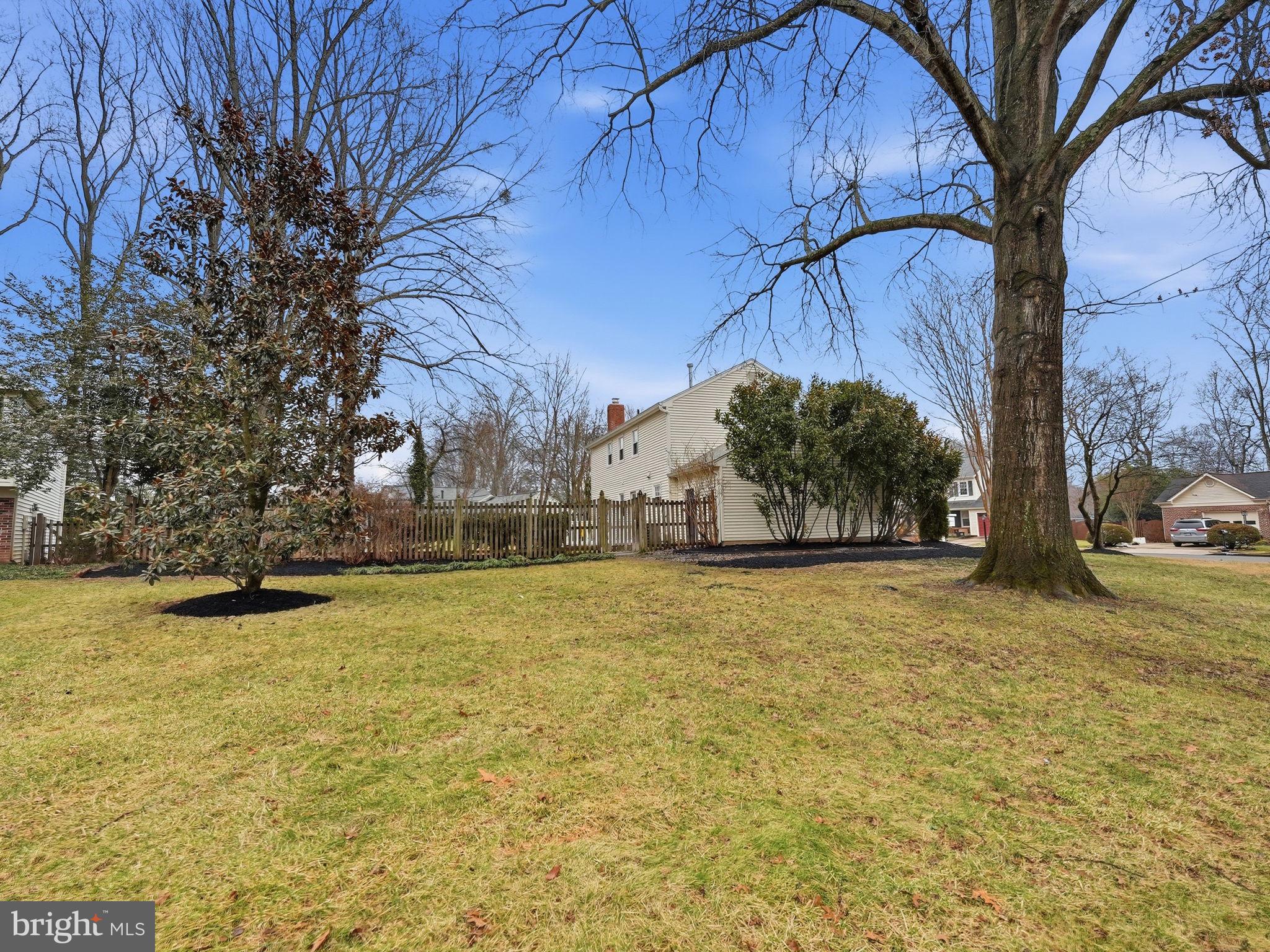 9438 WALLINGFORD DRIVE