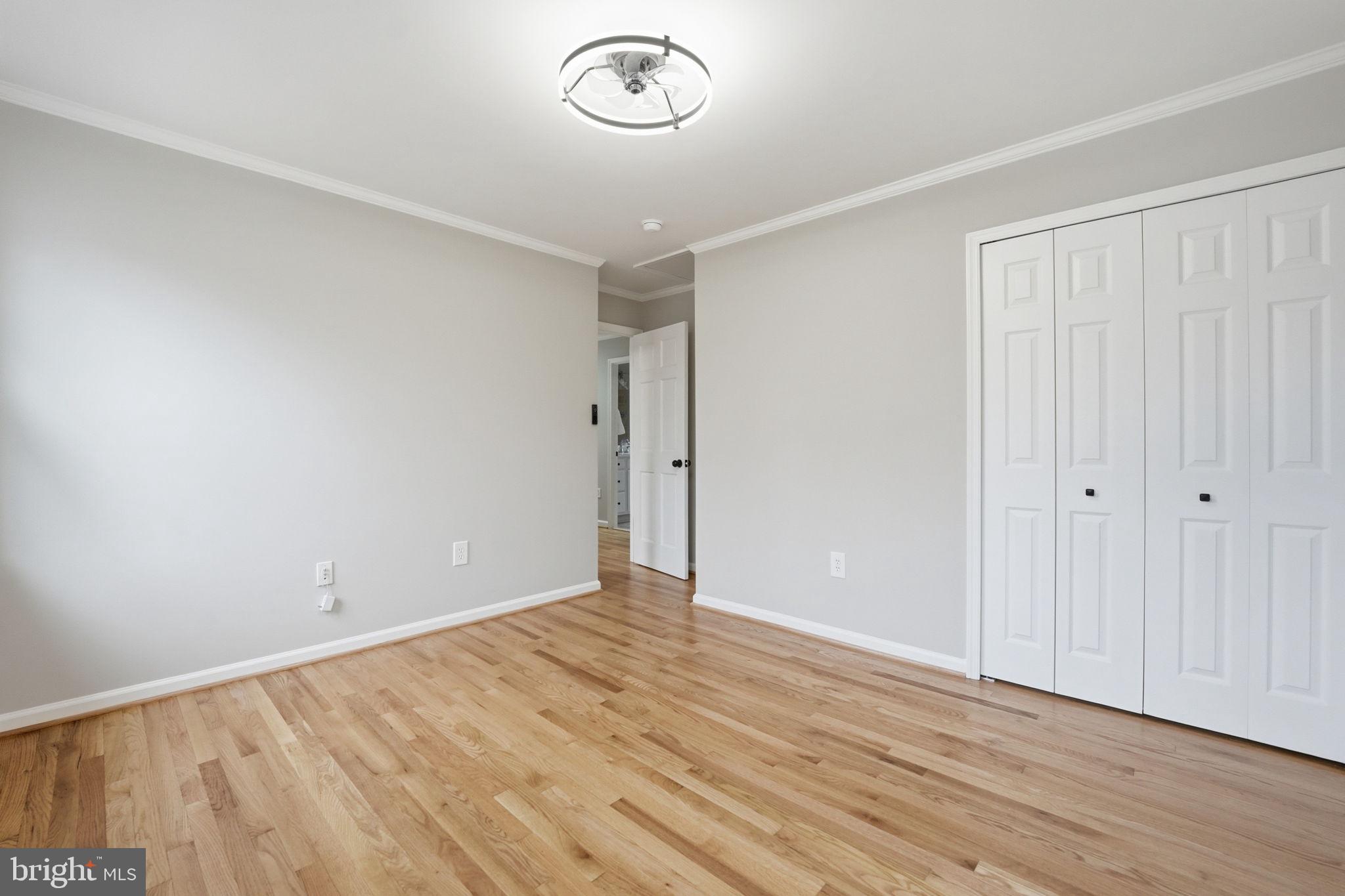 9438 WALLINGFORD DRIVE