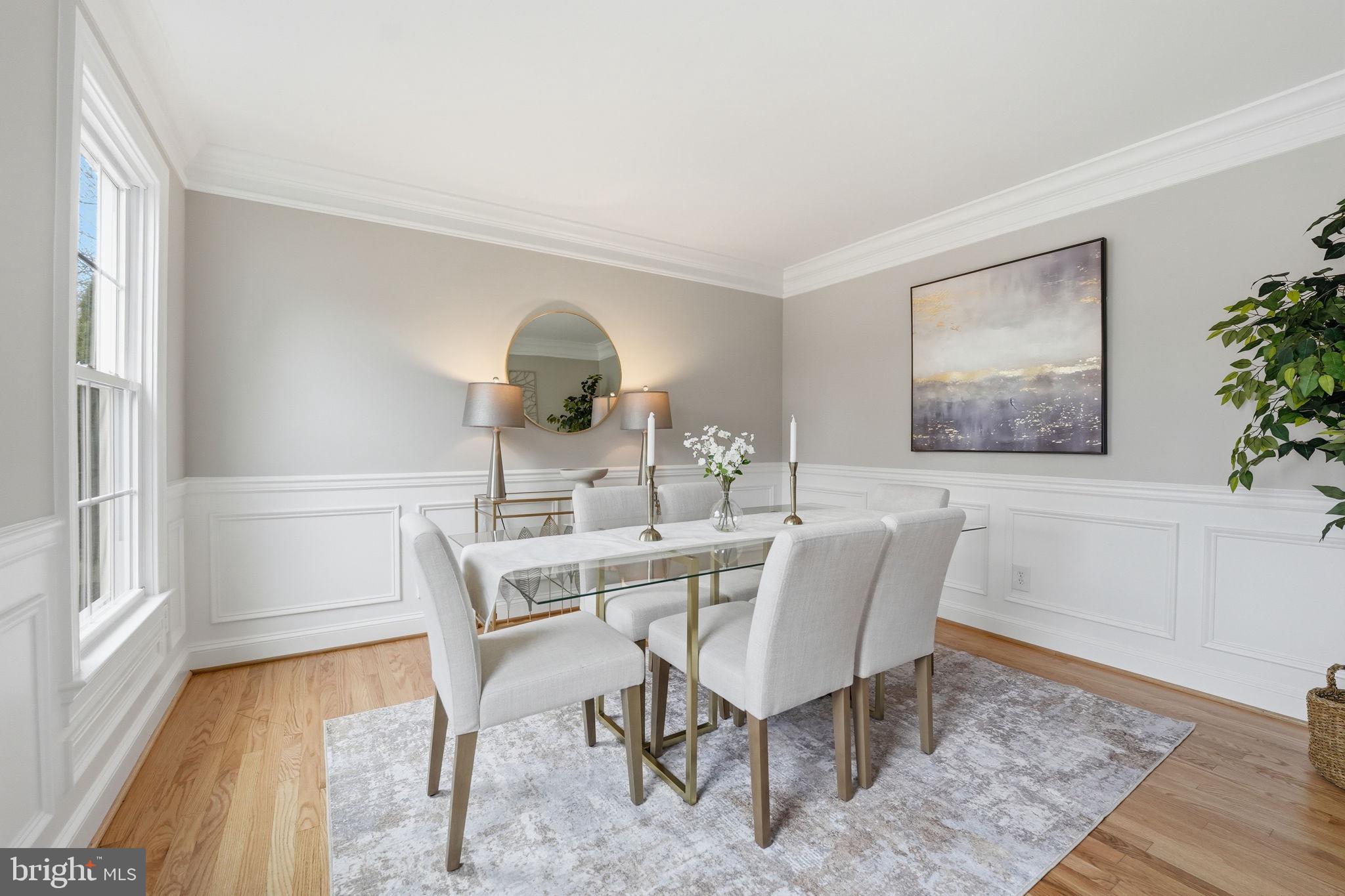 9438 WALLINGFORD DRIVE