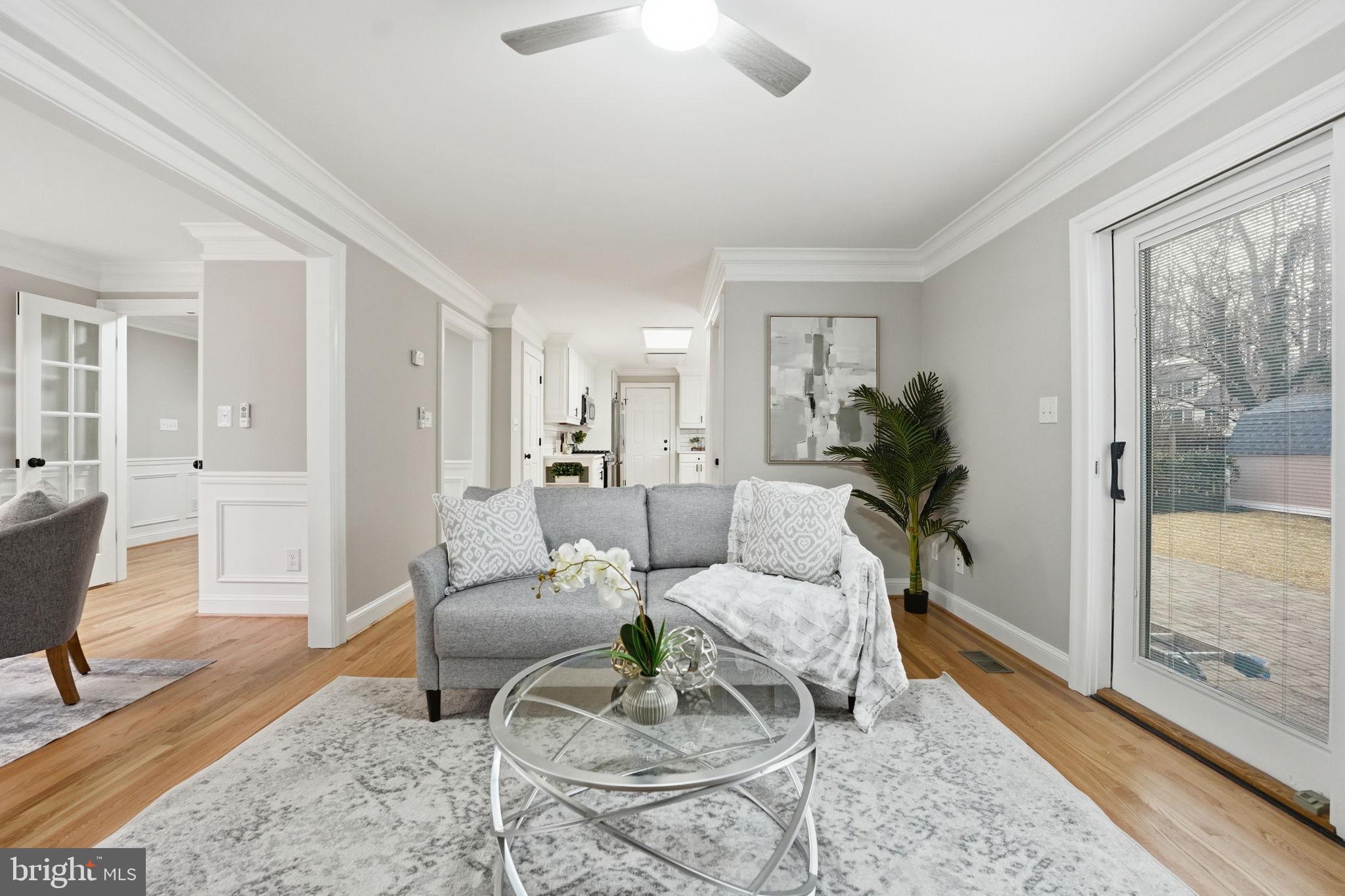 9438 WALLINGFORD DRIVE