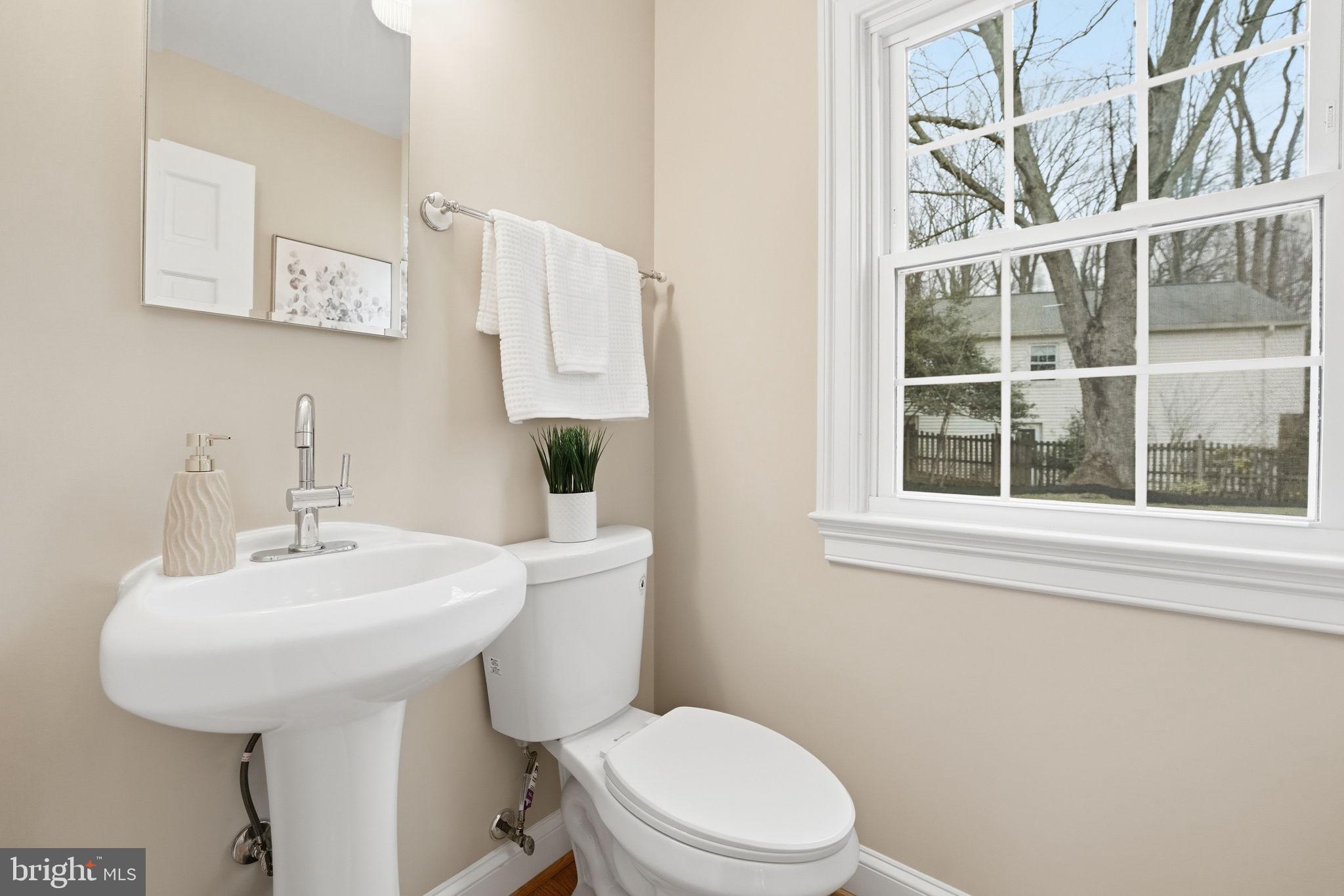 9438 WALLINGFORD DRIVE