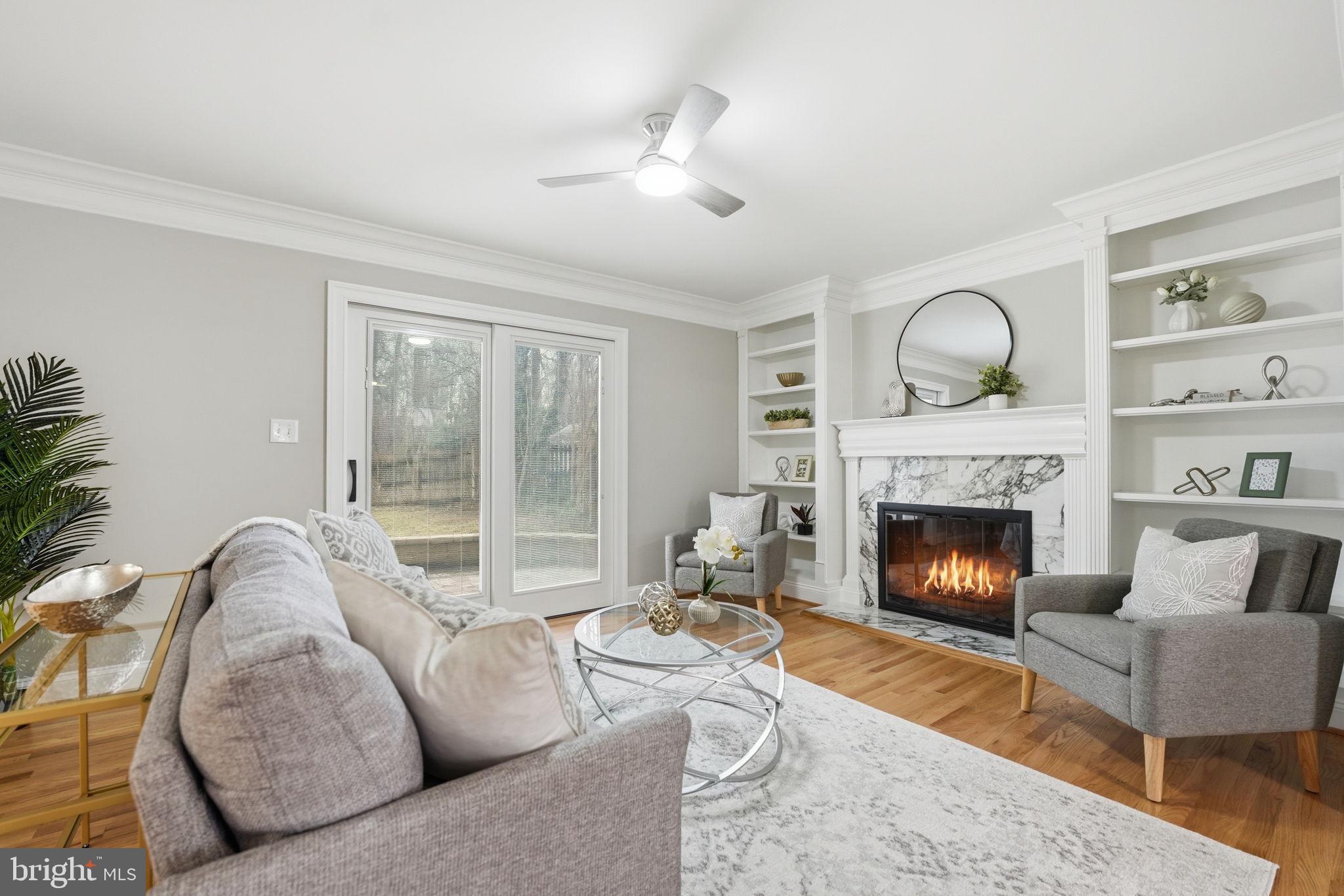 9438 WALLINGFORD DRIVE