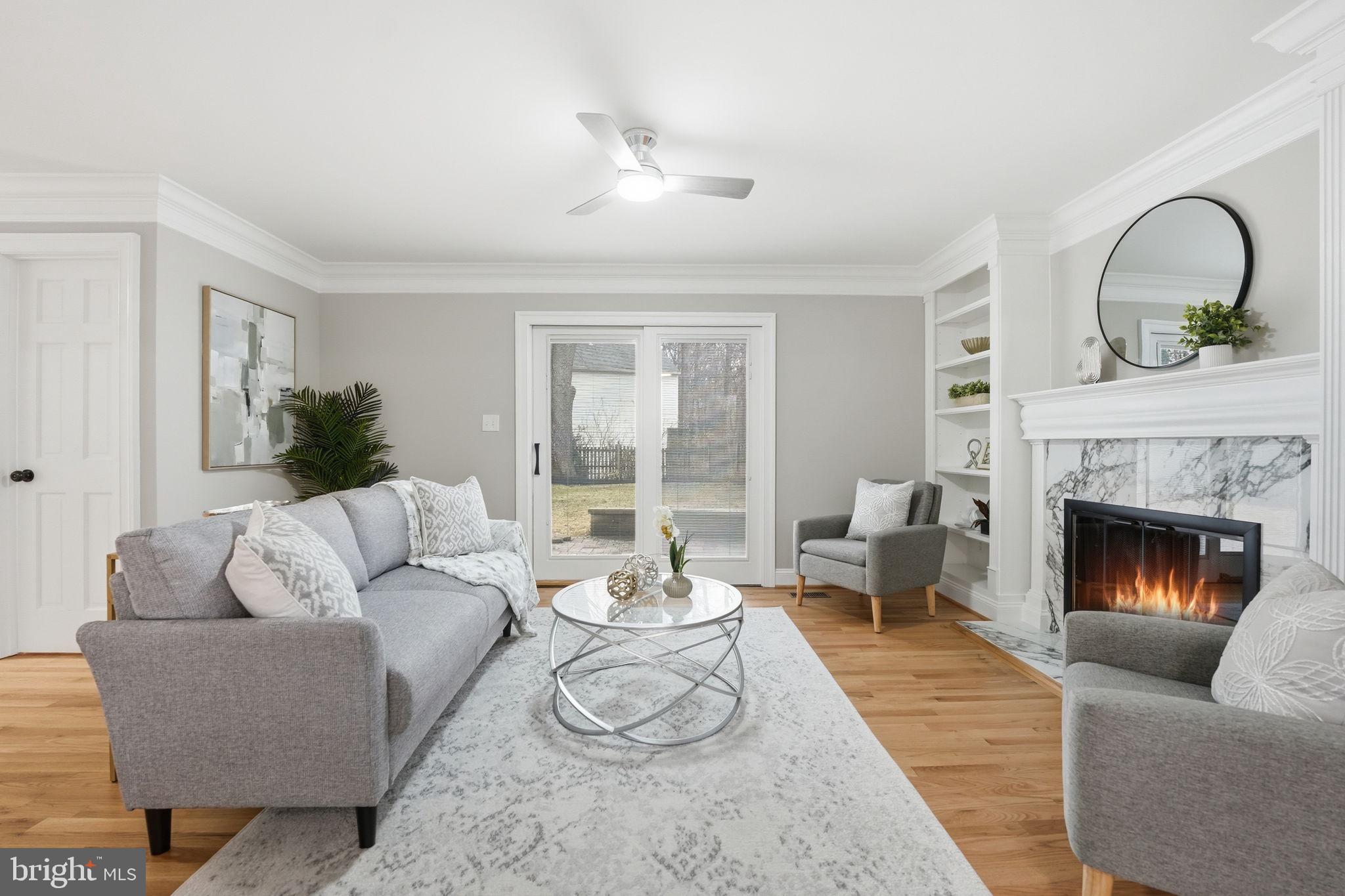 9438 WALLINGFORD DRIVE