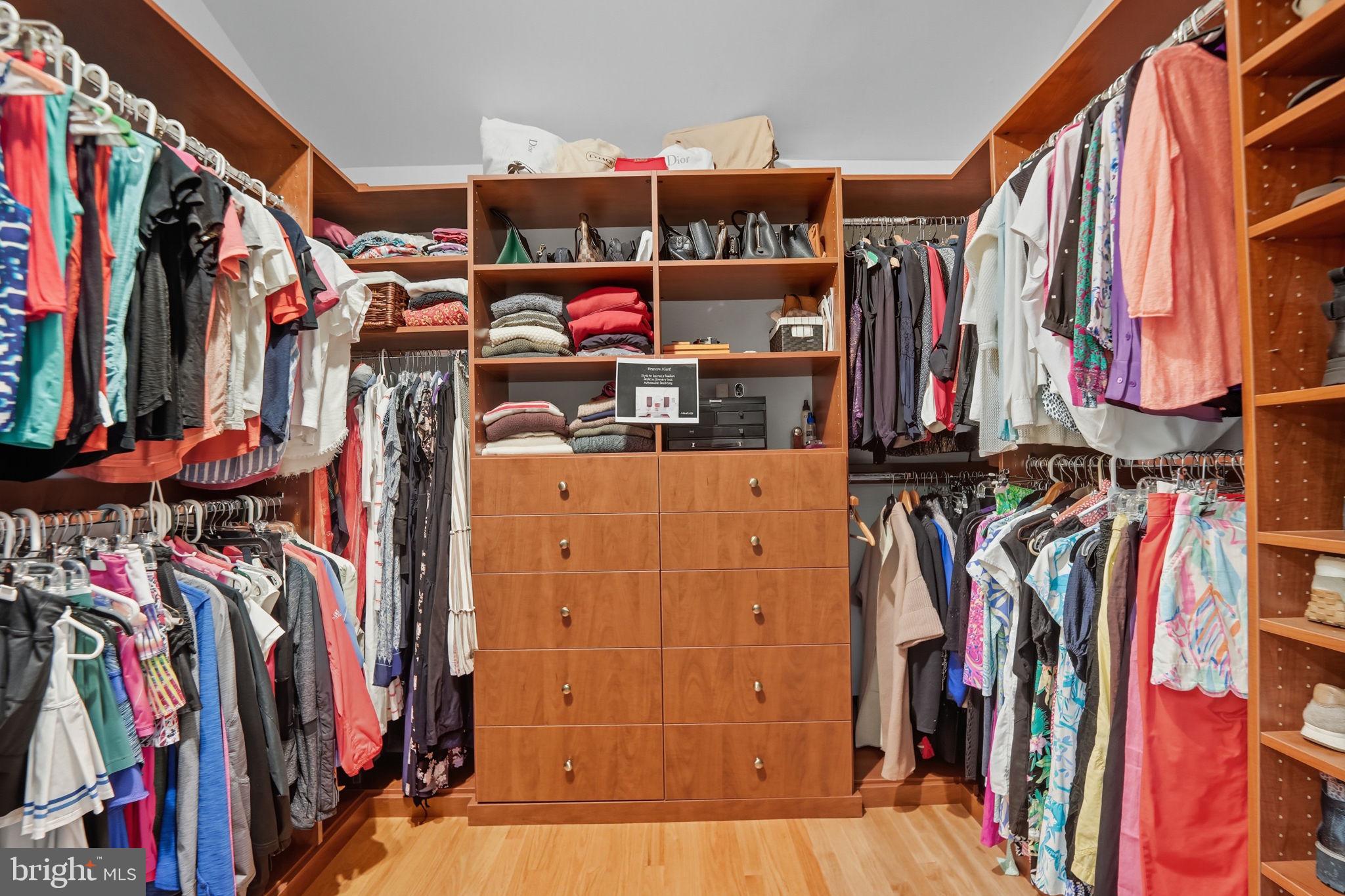 201 PRESCOTT CIRCLE SE