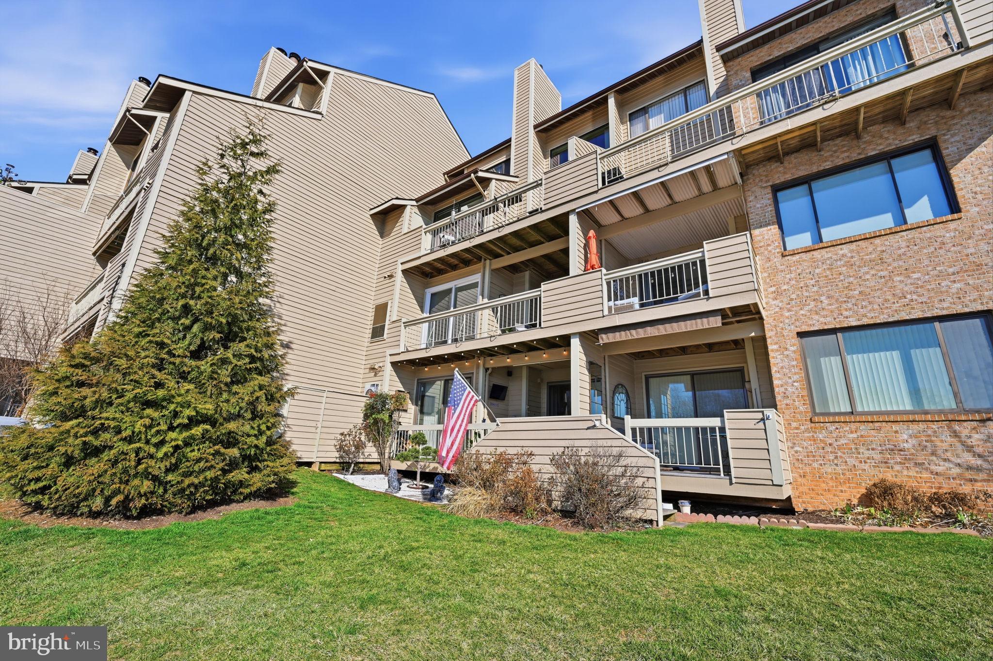 11240 HARBOR COURT 11240