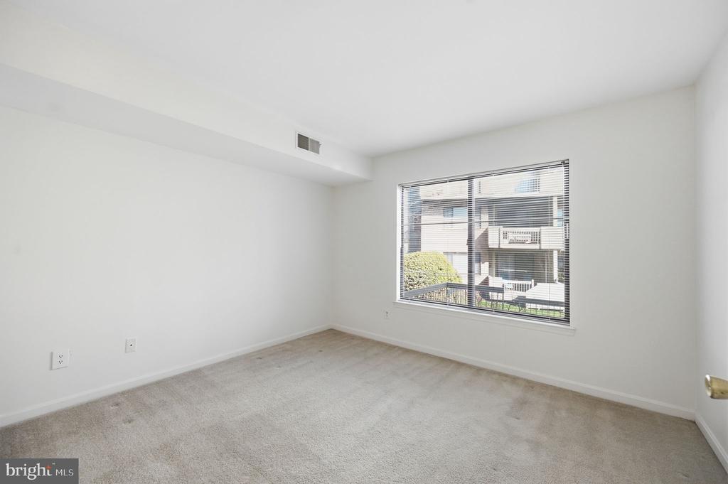 11240 HARBOR COURT 11240