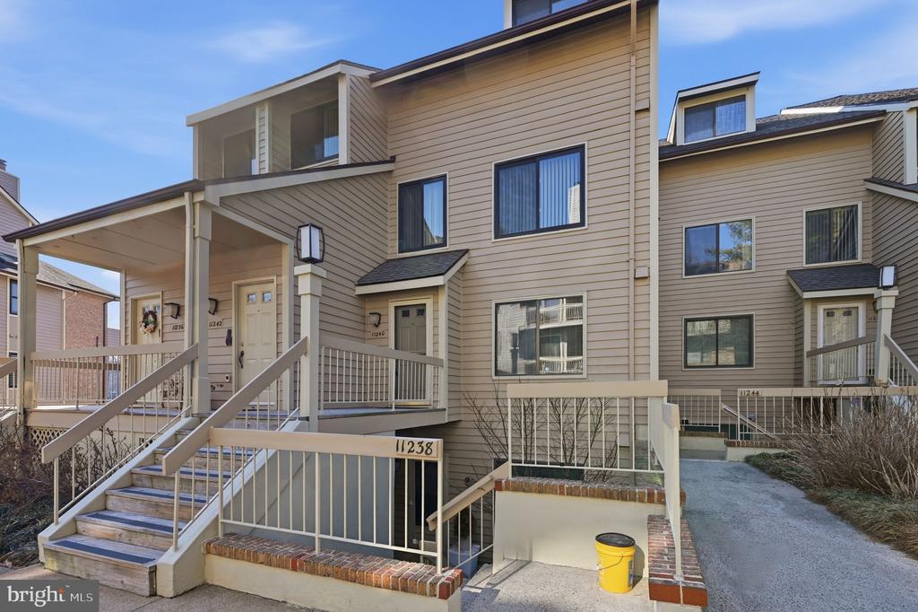 11240 HARBOR COURT 11240