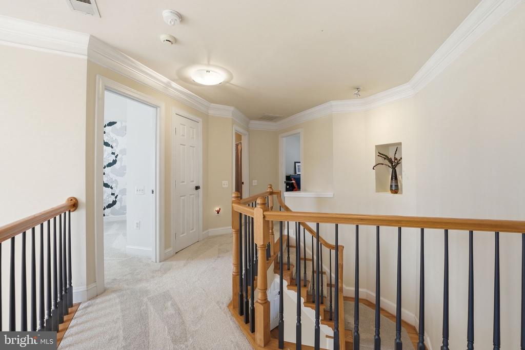 2707 PIONEER LANE