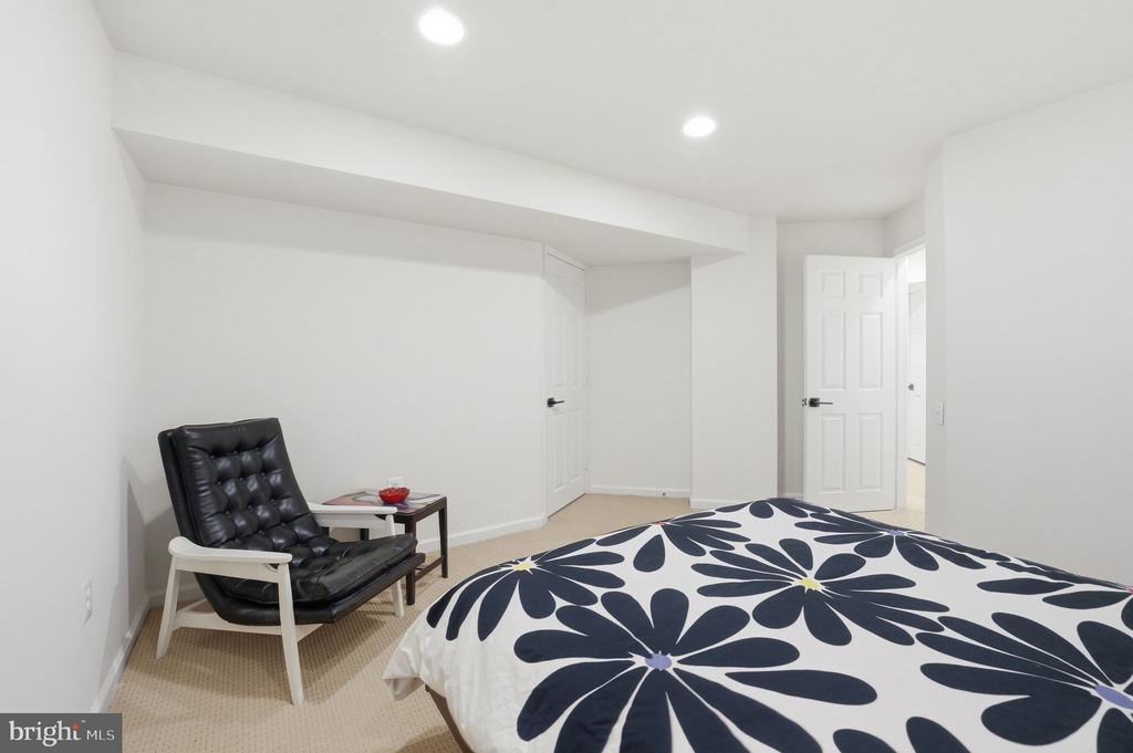 2707 PIONEER LANE