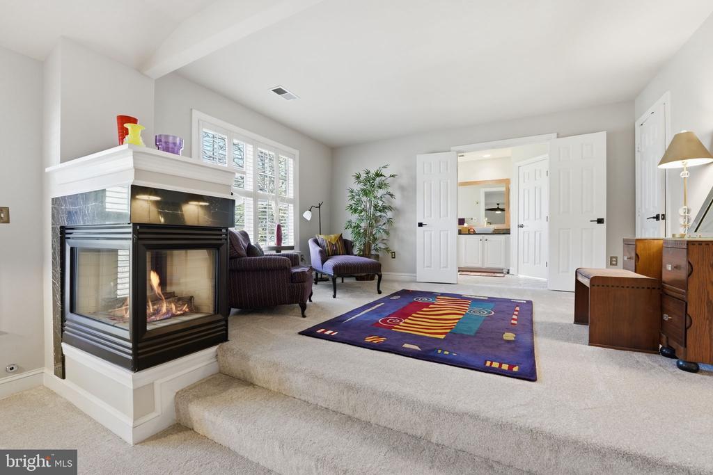 2707 PIONEER LANE