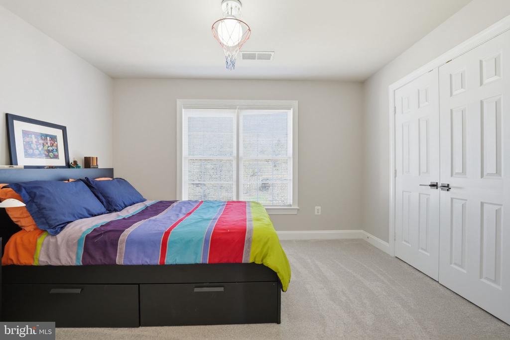 2707 PIONEER LANE
