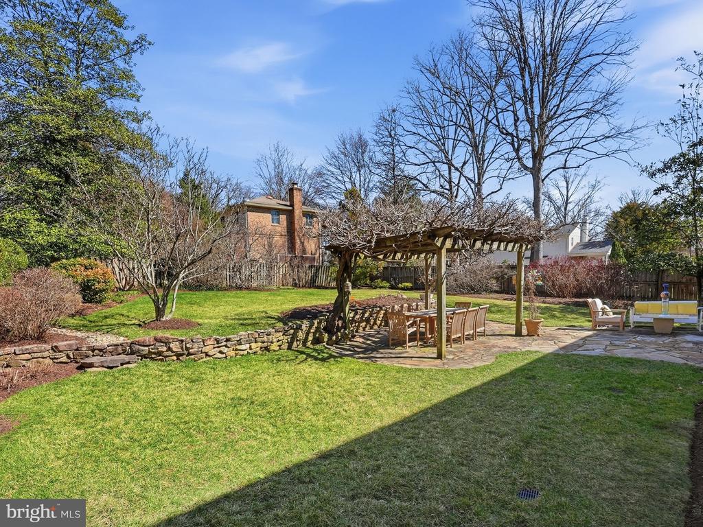 2707 PIONEER LANE