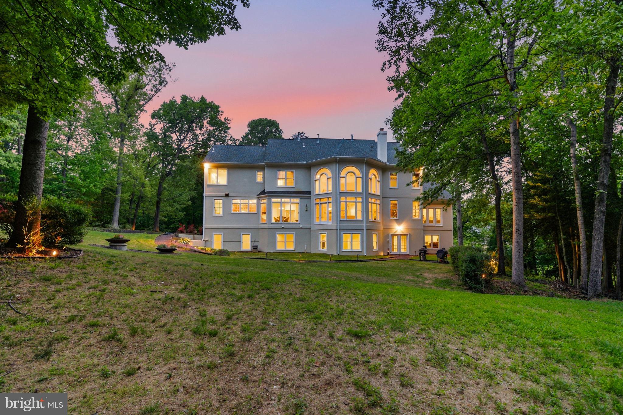 2207 ARYNESS DRIVE