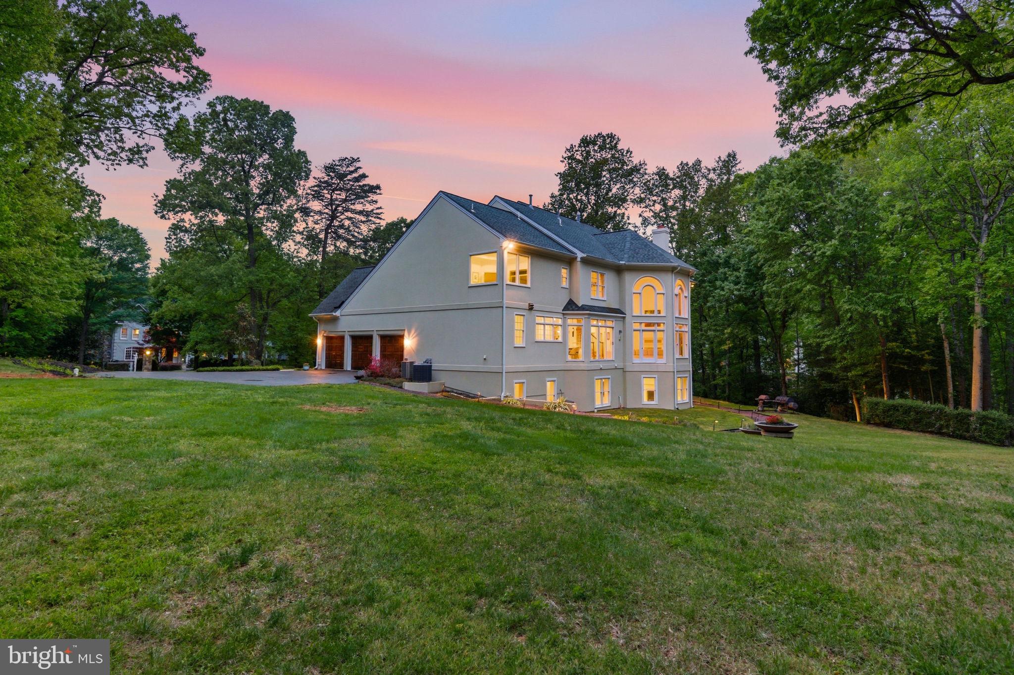 2207 ARYNESS DRIVE