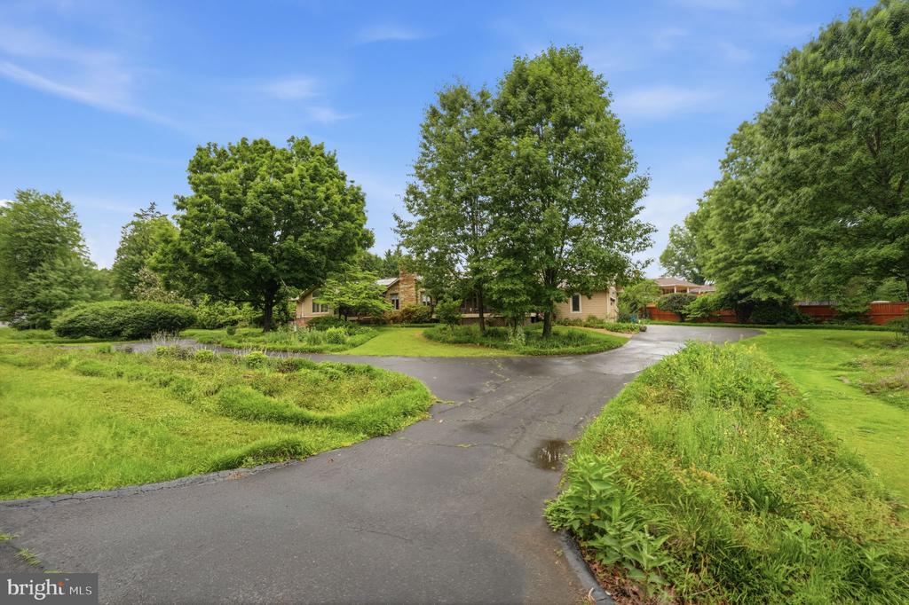 4920 BROOK HILLS DRIVE