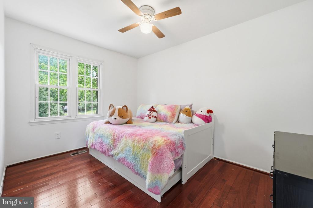 8260 GETTY COURT